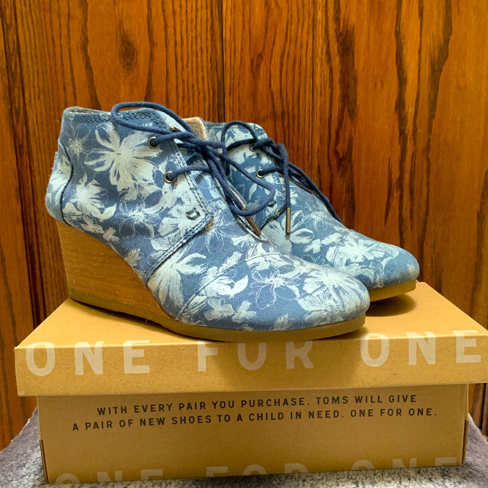 Toms Heeled Floral Print Ankle Boots, barely worn